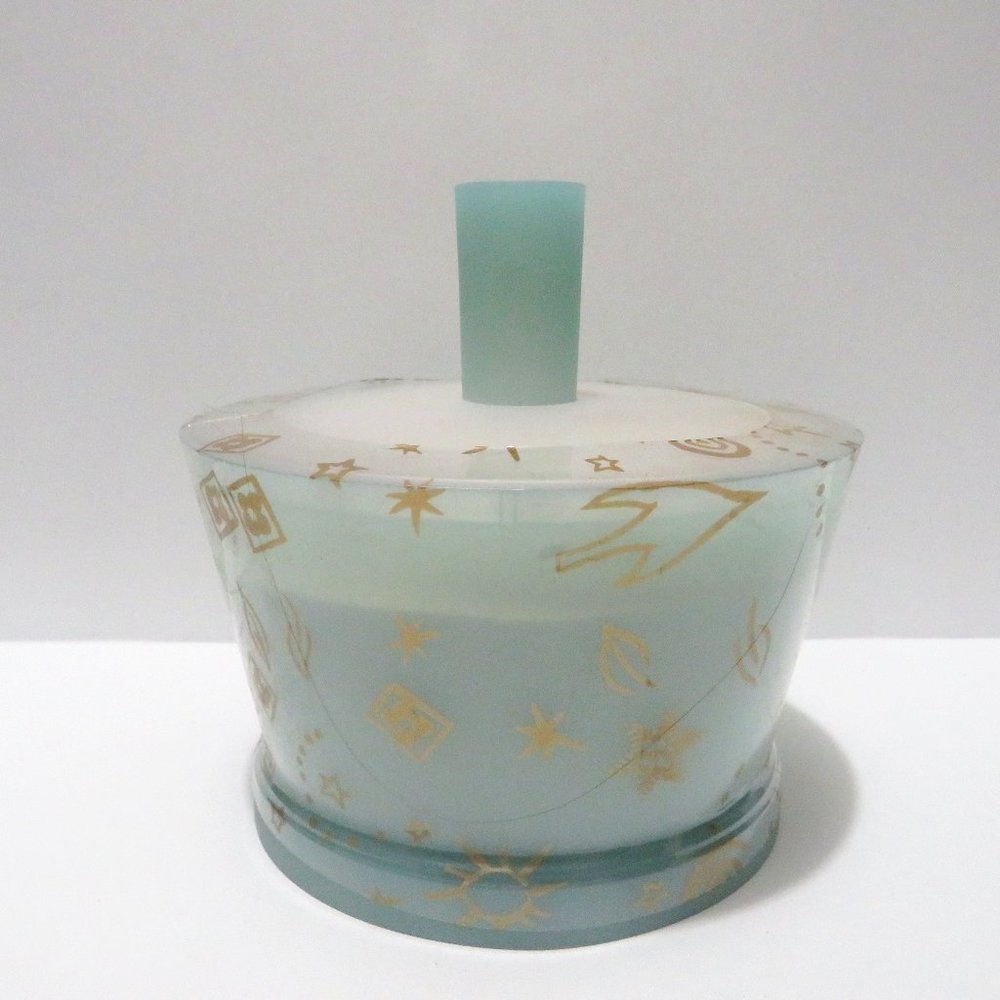 V BY VANDERBILT ENERGIZING BODY TALC 3.5 OZ RARE/DISCONTINUED